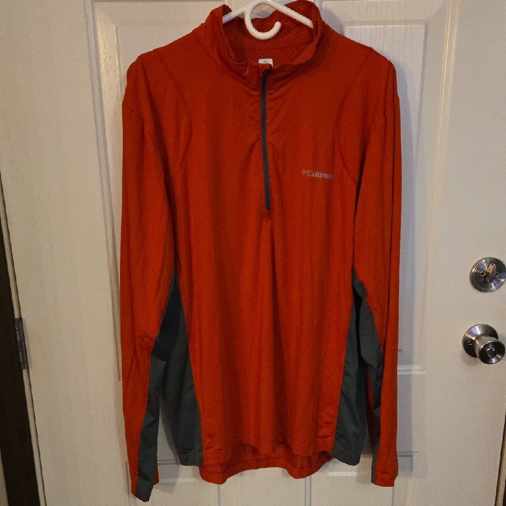 Columbia Men's Orange Quarter Zip Sixe Large
